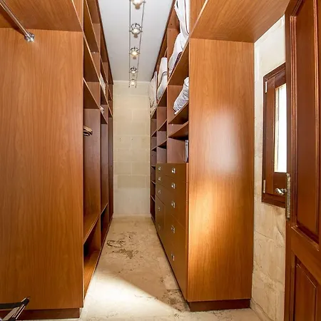 Country house The Almonds Luxury