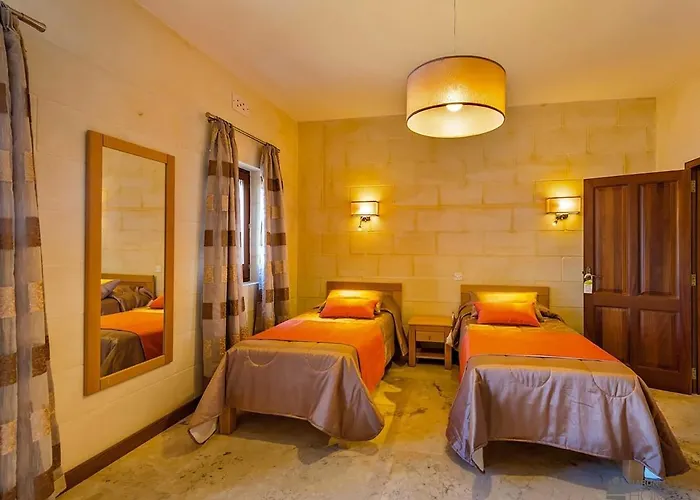 The Almonds Luxury San Lawrenz